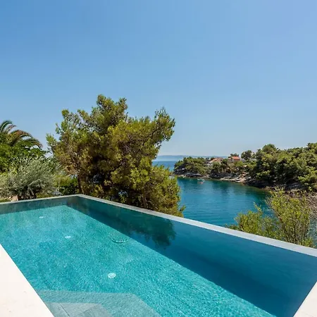 Vila Mika By The Beach Sumartin